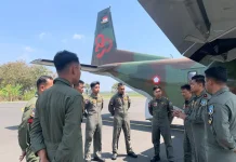 Seskab Teddy Sebut TNI AU Terbangkan Lima Pesawat Atasi Karhutla Kalimantan