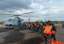 TNI AL Kerahkan Helikopter Percepat Distribusi Bantuan untuk Korban Gempa NTT