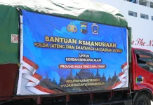 Sebanyak 12 Truk Bantuan Polda Jateng tiba di Labuan Bajo, Siap Disalurkan ke Warga