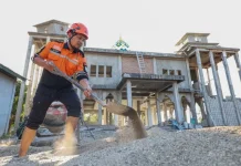 BAZNAS RI Bangun Tiga Masjid Darurat untuk Penyintas Gempa NTT