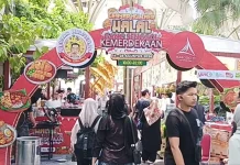 Gebyar Kuliner Halal Gang Senggol Masih Ramai di Hari Terakhir