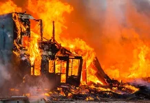Kebakaran 60 Rumah di Pluit, Dua Orang Alami Luka Ringan