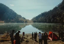 Gunung Semeru Terbakar, 170 Pendaki Masih Berada di Ranu Kumbolo