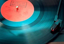 Bukan Sekadar Nostalgia, Ini Penyebab CD dan Vinyl Laris di tengah Era Streaming