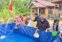 Brimob Jambi Peduli, Salurkan Air Bersih untuk Warga Terdampak Kekeringan