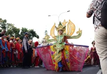 Ribuan Penari Muda Meriahkan Karnaval Budaya Pesona Nusantara Bekasi Keren
