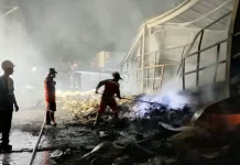 Pabrik Mie Instan di Bekasi Terbakar, 10 Unit Armada Pemadam Kebakaran Dikerahkan