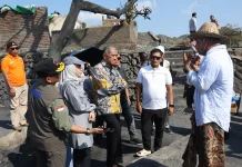Anggota DPR Minta Tidak Sampai Enam Bulan Desa Adat Sade Sudah Berdiri Lagi