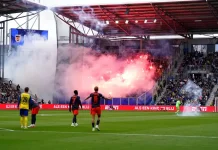Insiden Kembang Api Feyenoord Fatal, Suporter Cambuur Kehilangan Pendengaran