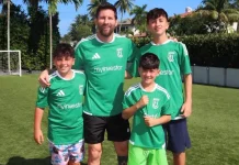 Messi Pamer Jersey UE Cornellà Bersama Anak-Anaknya, Ini Pesan Klub Catalan