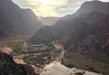 Banjir Bandang Terjang Grand Canyon, Dua Orang Tewas