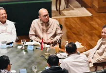 Presiden Terima Laporan Pembangunan 100 Kampung Nelayan dan Bantuan Kapal