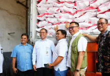ID FOOD Kirim 40 Ton Karkas Ayam Layer ke Timur Indonesia