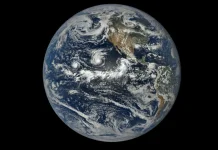 Satelit NASA Abadikan Tiga Siklon Tropis Mengamuk Bersamaan di Pasifik