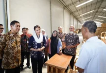 Kemendag Soroti Regenerasi Perajin Rotan di Sukoharjo