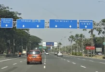 Soetta Masih Ditutup, Arus Kendaraan menuju Bandara Lengang