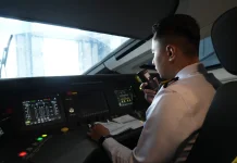 Operasional Kereta Cepat Whoosh Tetap Aman dari Abu Vulkanik