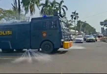 Polri Kerahkan Water Cannon Tangani Dampak Erupsi Anak Krakatau