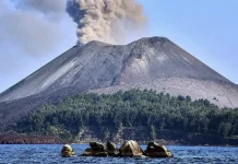 Abu Vulkanik Anak Krakatau Bergerak ke Arah Ini, BMKG Beri Peringatan