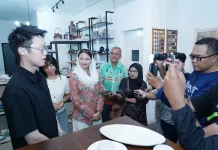 Wamendag Dorong UMKM Keramik Manfaatkan Jejaring Perwakilan Perdagangan