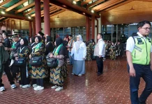 Efek Abu Vulkanik GAK, Kemenhaj Pastikan Penerbangan Jemaah Umrah Tetap Terlayani