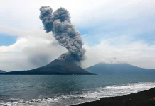 BMKG: Abu Vulkanik Anak Krakatau Menyebar hingga Teluk Lampung