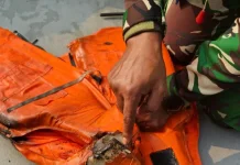 TNI AL Temukan Pelampung saat Cari Lima Jurnalis di Perairan Anyer
