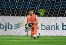 Fitrah Maulana Bertekad Amankan Gawang Persib dari Persija