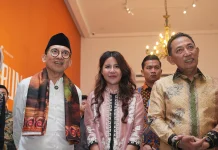 Kemenbud Resmikan Pameran 'Nasirun: Bersimpuh di Kaki Para Guru' di Jakarta