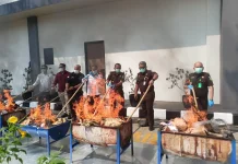 Kejari Tangsel Musnahkan BB Kejahatan Periode Setahun