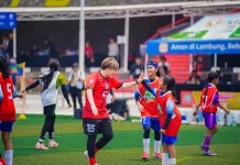 Mana Iwabuch dan Aya Miyama 'Coaching Clinic' Pesepakbola Putri Usia Dini