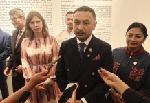 Wamenbud Apresiasi Karya Fotografi Indonesia di Pameran 'Constelaciones Vivas'