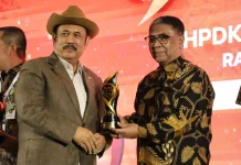 BAZNAS RI Raih Penghargaan Lembaga Pemberdaya dari HPDKI