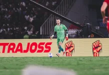 Maarten Paes Minta Dukungan Suporter sejak Menit Pertama