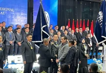 Harris Arthur Hedar Lantik 120 Pengurus Peradi Profesional di Sultra