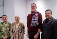 Menkomdigi Tegaskan Aturan Platform Digital di Indonesia ke CEO Roblox