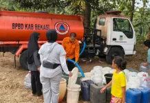 Pemda Bekasi Salurkan 12,8 Juta Liter Bantuan Air Bersih ke 329 Titik Kekeringan