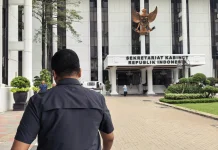 KOSMAK Serahkan Surat kepada Presiden, Minta Audit Denda Satgas PKH