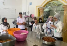Nakes Tangerang Inspeksi Jajanan Anak Selolah