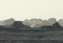 Fajar di Mars Terekam oleh Curiosity, Tebing Misterius Mount Sharp Mulai Terungkap