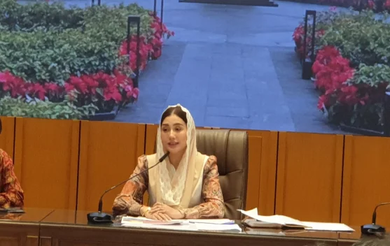 Hadapi Dinamika Ekonomi Global, DPR Tegaskan Penting Penguatan Sektor Industri