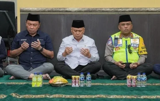 Operasi Ketupat 2026, Korlantas Gelar Doa Bersama di KM 29 Tol Japek