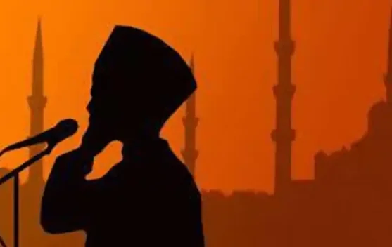 Tradisi Azan Pitu di Masjid Sang Cipta Rasa Cirebon Masih Terjaga