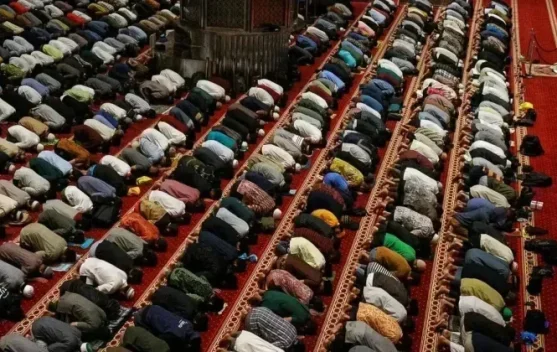 Keutamaan Salat Tarawih Malam ke-28 Bulan Suci Ramadan