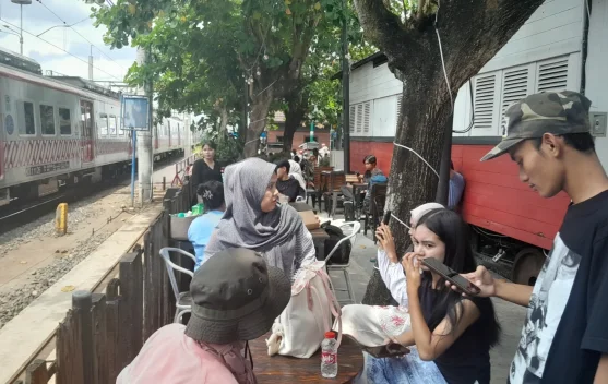 Loko Café Malioboro Hadirkan Area Kuliner Berlatar Kereta Api