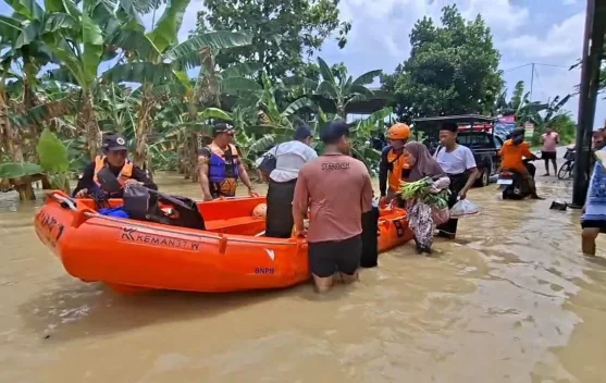 Banjir Melanda Demak, Jateng  583 Orang Mengungsi