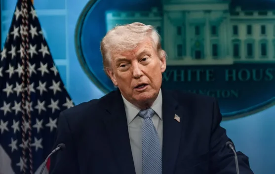 Trump Pastikan AS Lanjutkan Perundingan dengan Iran - RRI.co.id