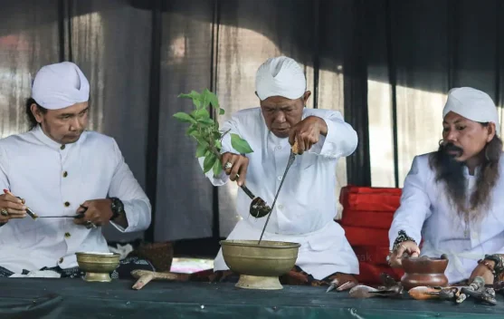Mengenal Ritual Jamasan Pusaka Satu Suro, Begini Prosesinya