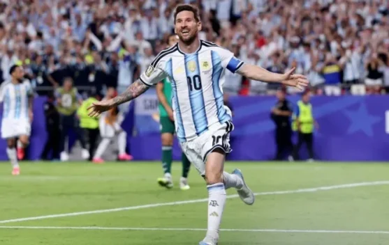 'Hattrick' Bersejarah untuk Argentina, Dunia Diingatkan Lagi Siapa Lionel Messi