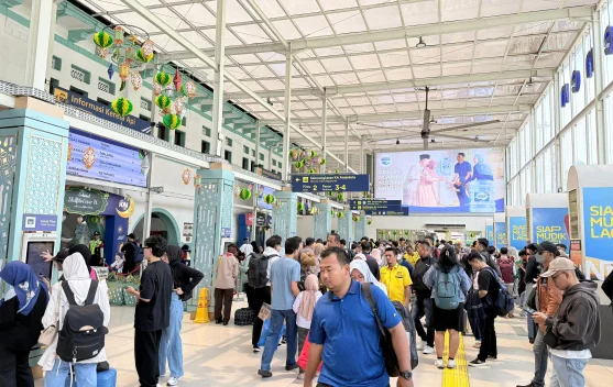 Stasiun Pasar Senen Layani 3,15 Juta Pelanggan KA Jarak Jauh - RRI.co.id
